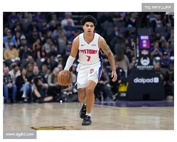 德媒称拜仁16岁后卫基亚拉新赛季表现出色将获得更多出场机会 德媒称拜仁16岁后卫基亚拉新赛季表现出色将获得更多出场机会